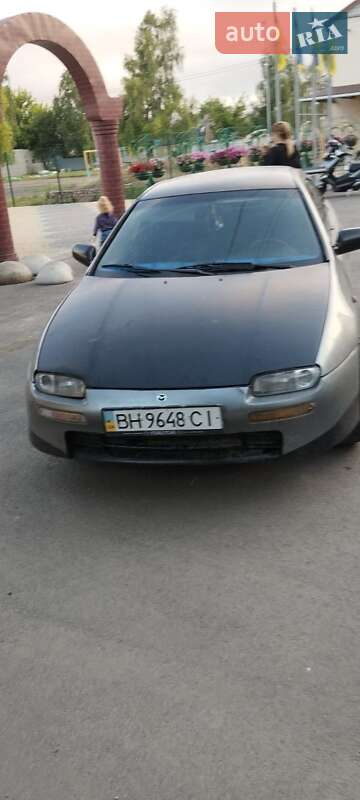 Хэтчбек Mazda 323 1996 в Одессе
