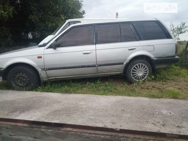 Универсал Mazda 323 1987 в Ровно