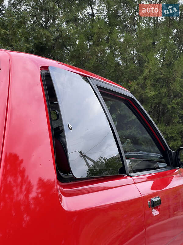 Хэтчбек Mazda 323 1993 в Харькове