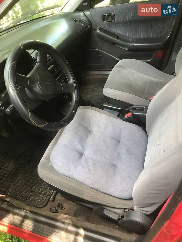 Хэтчбек Mazda 323 1993 в Чернигове