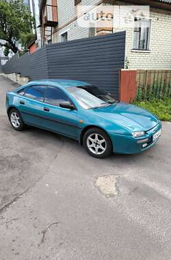 Хетчбек Mazda 323 1996 в Чернігові