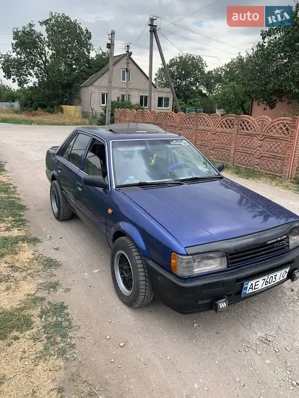 Mazda 323 1988