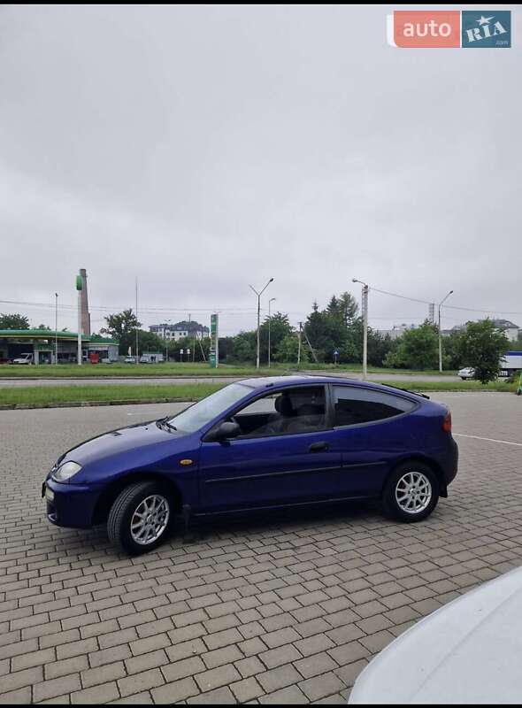Mazda 323 1996