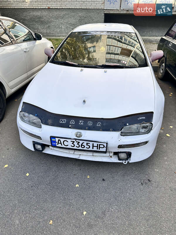 Mazda 323 1997