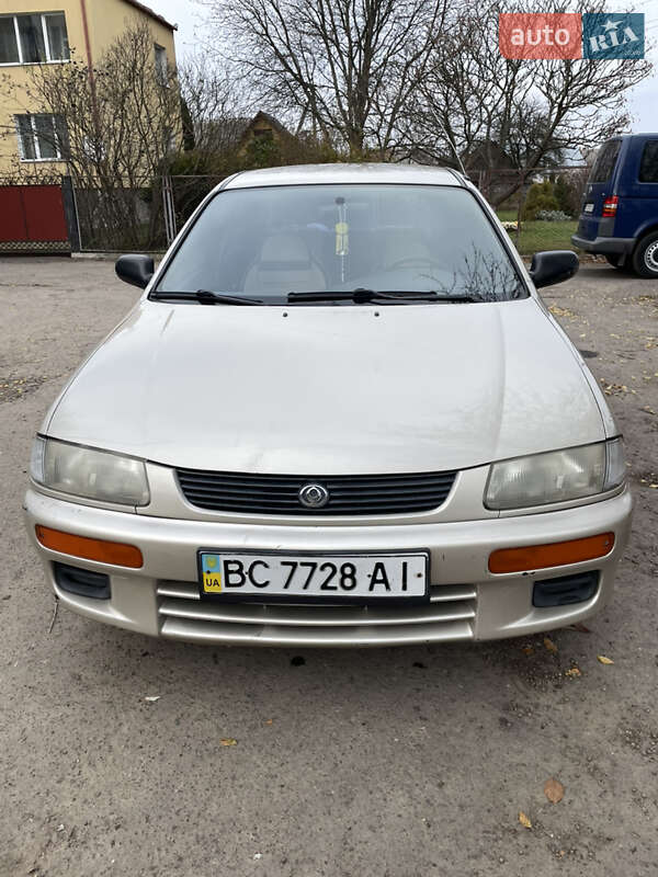 Седан Mazda 323 1996 в Буске