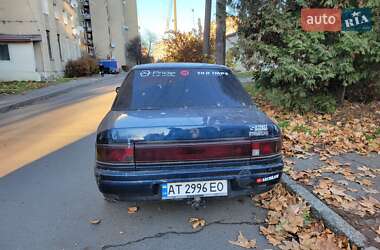 Седан Mazda 323 1992 в Івано-Франківську