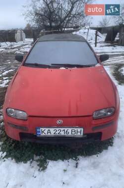 Седан Mazda 323 1995 в Луковцах