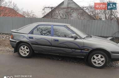 Хетчбек Mazda 323 1990 в Вінниці