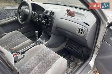 Седан Mazda 323 1999 в Білій Церкві