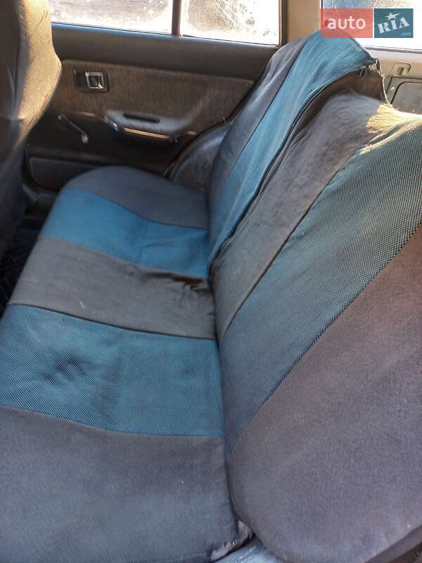 Универсал Mazda 323 1987 в Одессе