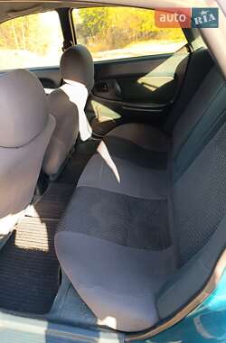 Хэтчбек Mazda 323 1996 в Киеве