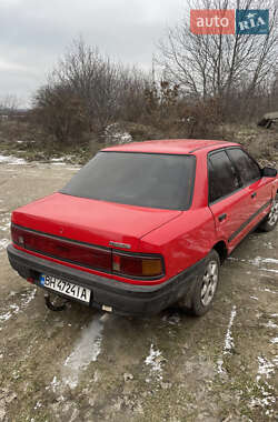 Седан Mazda 323 1992 в Подольске