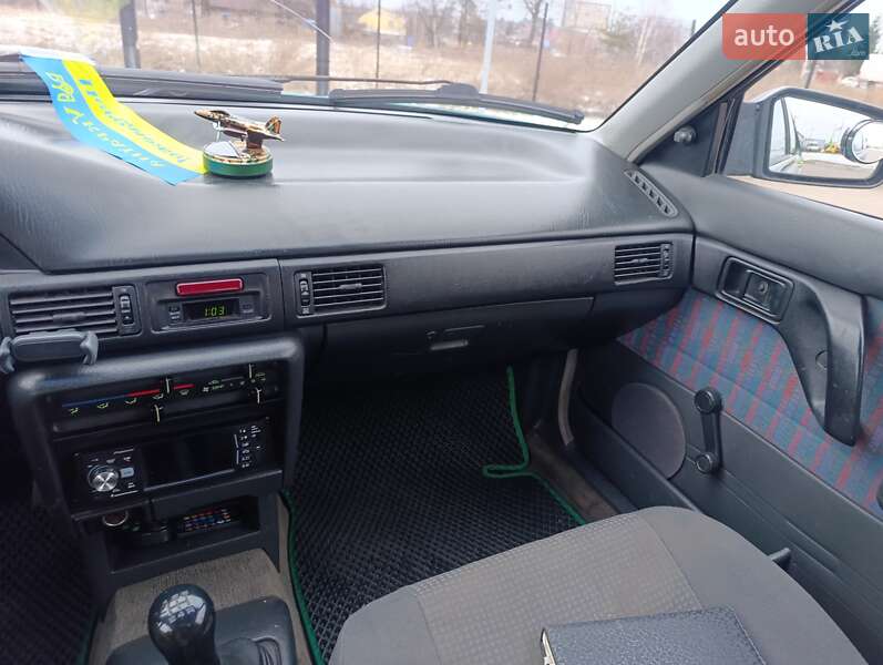 Хэтчбек Mazda 323 1992 в Киеве фото 20 Хэтчбек Mazda 323 1992 в Киеве