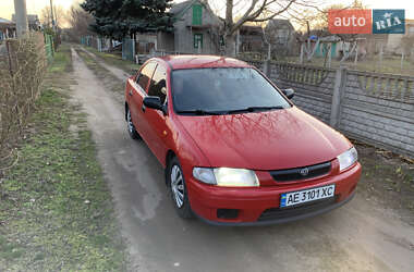 Седан Mazda 323 1997 в 