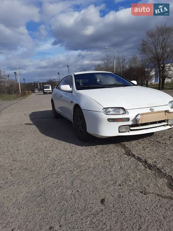 Хэтчбек Mazda 323 1995 в Кривом Роге