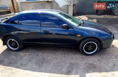 Хэтчбек Mazda 323 1998 в 