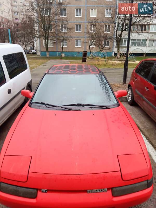 Седан Mazda 323 1991 в Вараші фото 6 Седан Mazda 323 1991 в Вараші