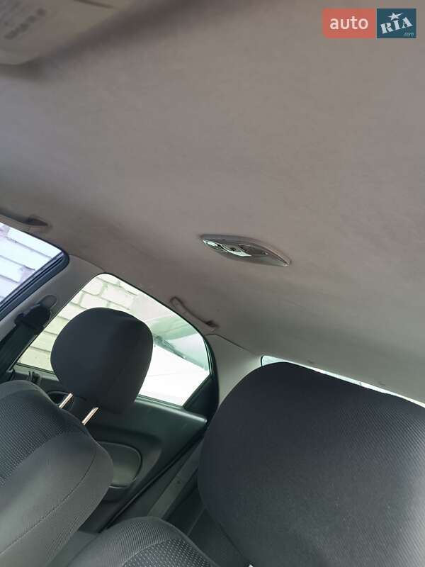 Седан Mazda 323 1997 в Шептицькому фото 16 Седан Mazda 323 1997 в Шептицькому