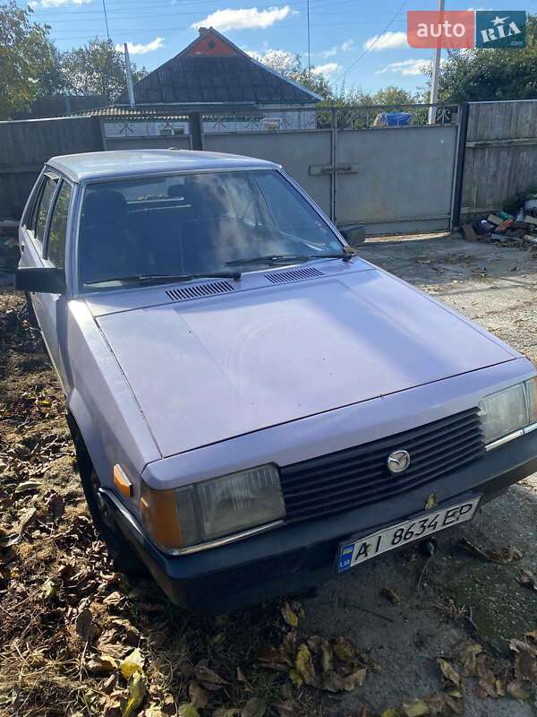 Хэтчбек Mazda 323 1980 в Киеве
