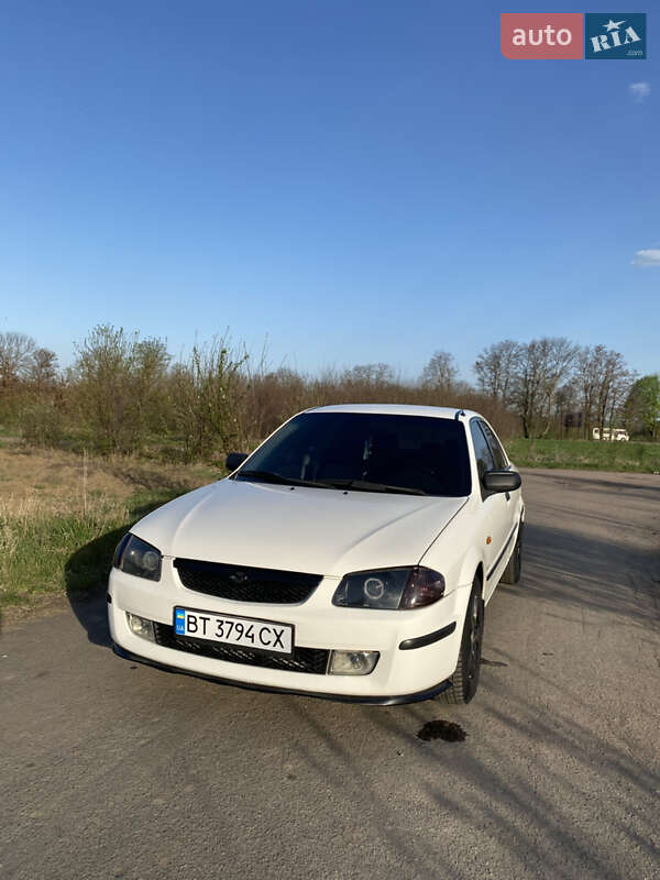 Mazda 323 1999