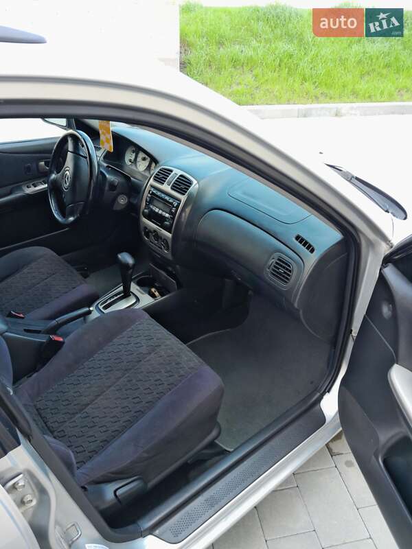 Хэтчбек Mazda 323 2001 в Тернополе
