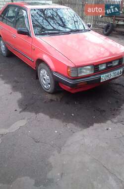 Хетчбек Mazda 323 1987 в 