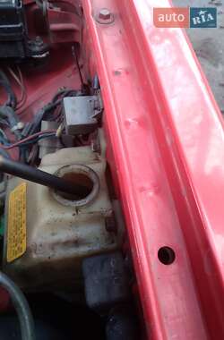 Хетчбек Mazda 323 1987 в 