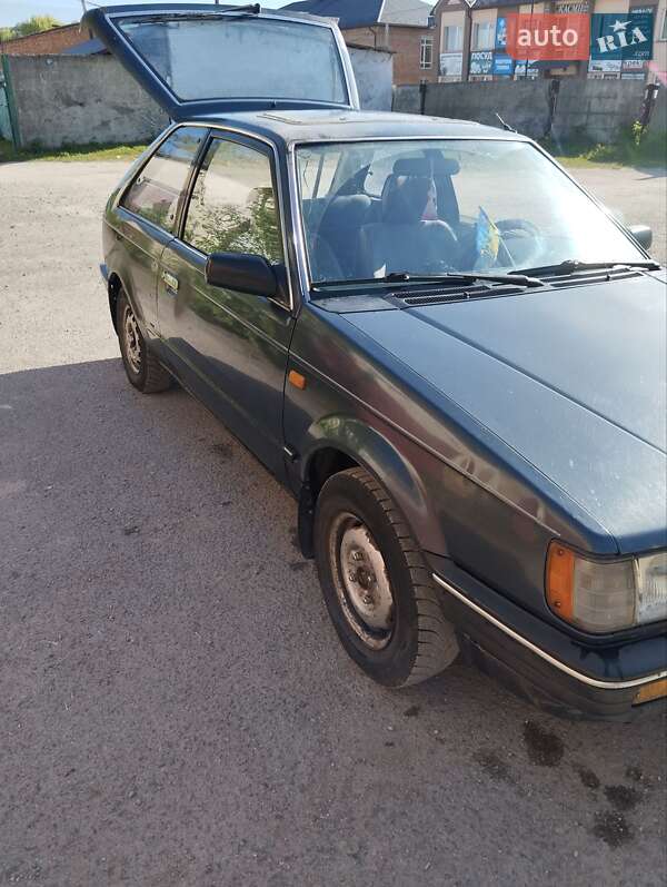 Mazda 323 1987
