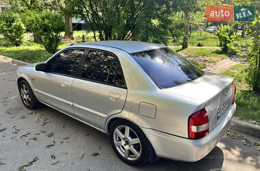 Седан Mazda 323 2001 в 