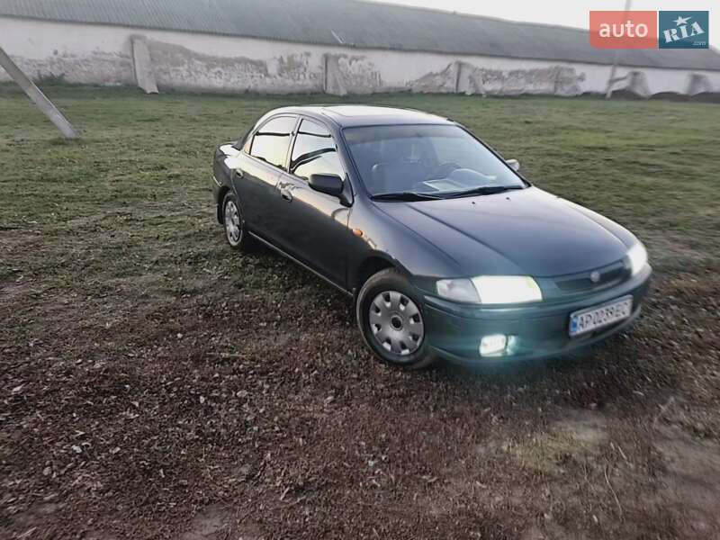 Mazda 323 1996