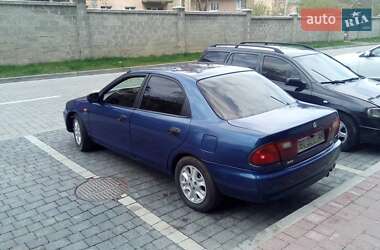 Хетчбек Mazda 323 1996 в 