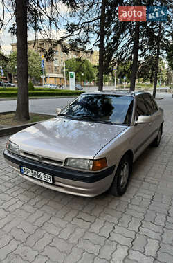 Седан Mazda 323 1995 в 