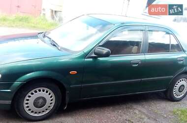 Седан Mazda 323 2000 в Шептицькому