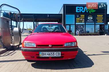 Седан Mazda 323 1993 в Одесі
