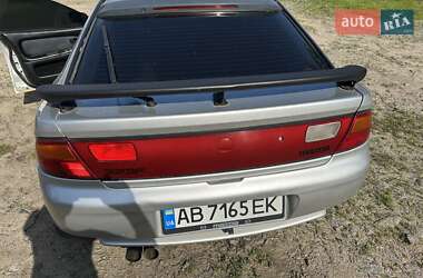 Хэтчбек Mazda 323 1997 в 