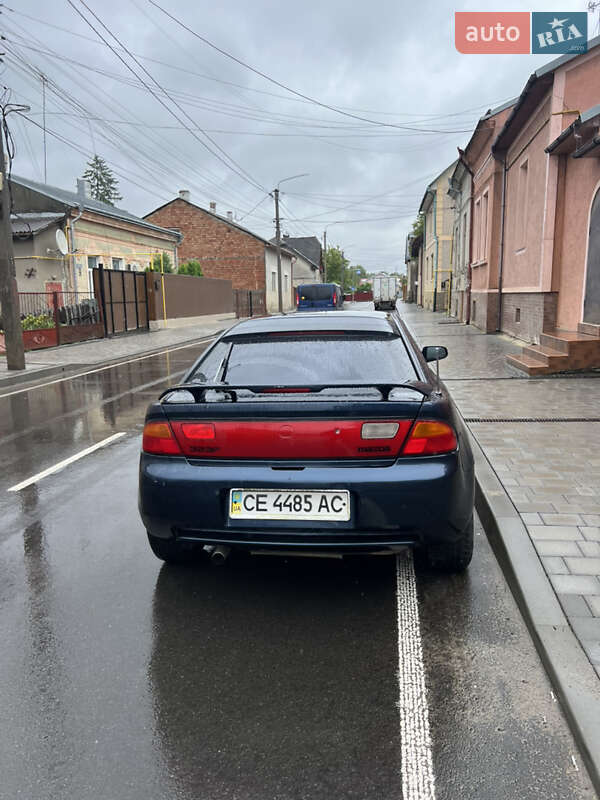 Хетчбек Mazda 323 1998 в Чернівцях