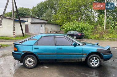 Хэтчбек Mazda 323 1992 в 