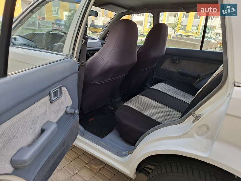 Универсал Mazda 323 1987 в Одессе