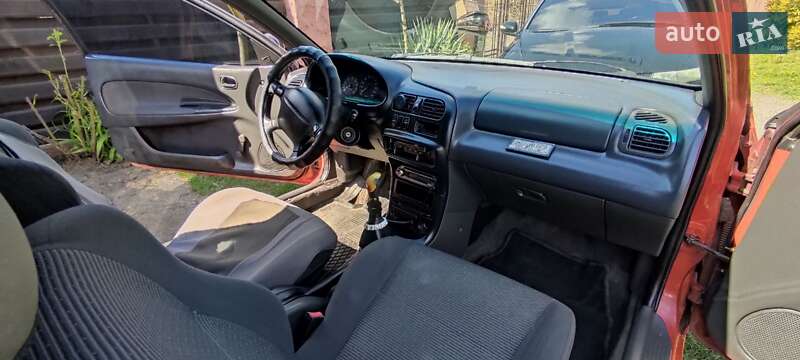 Хэтчбек Mazda 323 1999 в Брюховичах