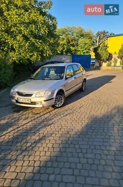 Хэтчбек Mazda 323 1999 в 