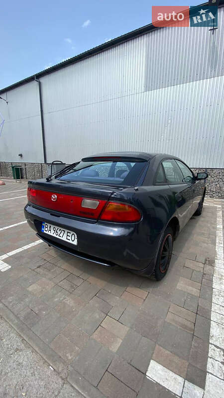 Седан Mazda 323 1998 в Киеве