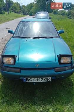 Седан Mazda 323 1992 в Львове