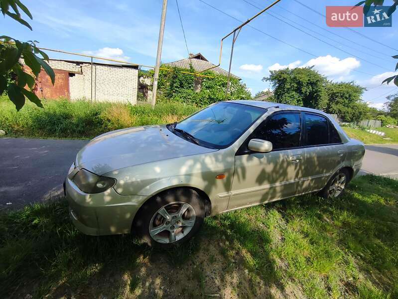 Седан Mazda 323 2003 в Одессе