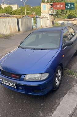 Седан Mazda 323 1997 в Днепре