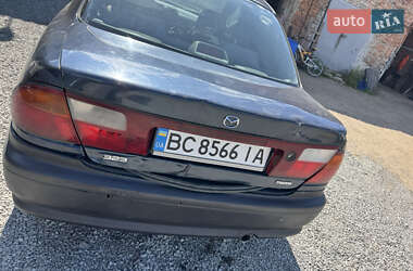 Седан Mazda 323 1998 в 