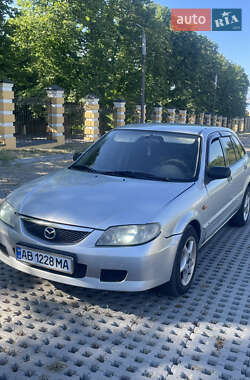 Хетчбек Mazda 323 2002 в Тульчині
