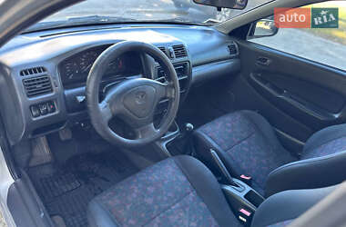 Седан Mazda 323 1998 в 