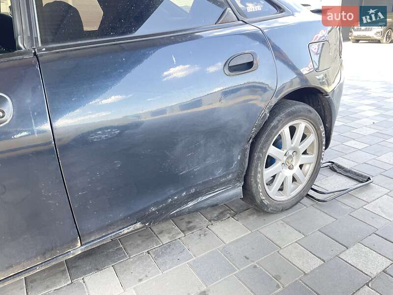 Хетчбек Mazda 323 1995 в Полтаві