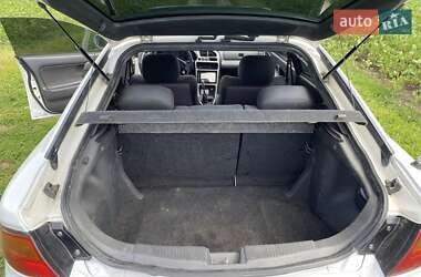 Хэтчбек Mazda 323 1995 в 