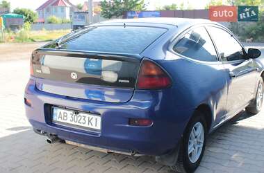 Хэтчбек Mazda 323 1995 в 
